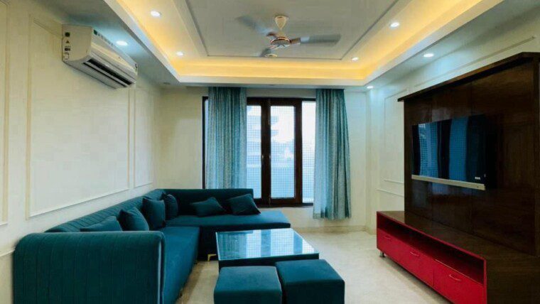 Luxury 4BHK Flat in 52 Sector, Gurugram